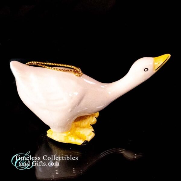 1980s Porcelain Ceramic White Goose Ornament Hunched Over 4