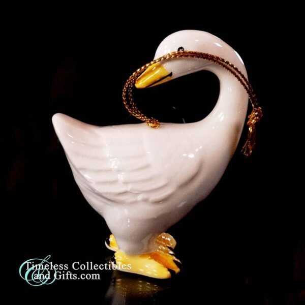 1980s Porcelain Ceramic White Goose Ornament Looking Back 4