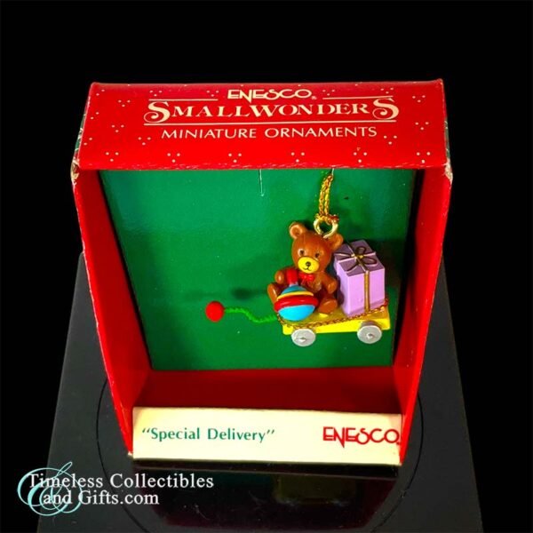 Enesco Small Wonders Special Delivery Bear Ball 2 copy