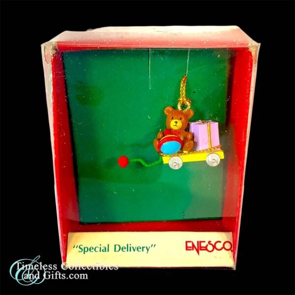 Enesco Small Wonders Special Delivery Bear Ball 9 copy