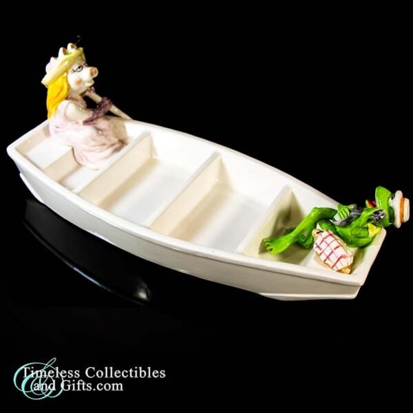 Kermit and Miss Piggy in Row Boat 7